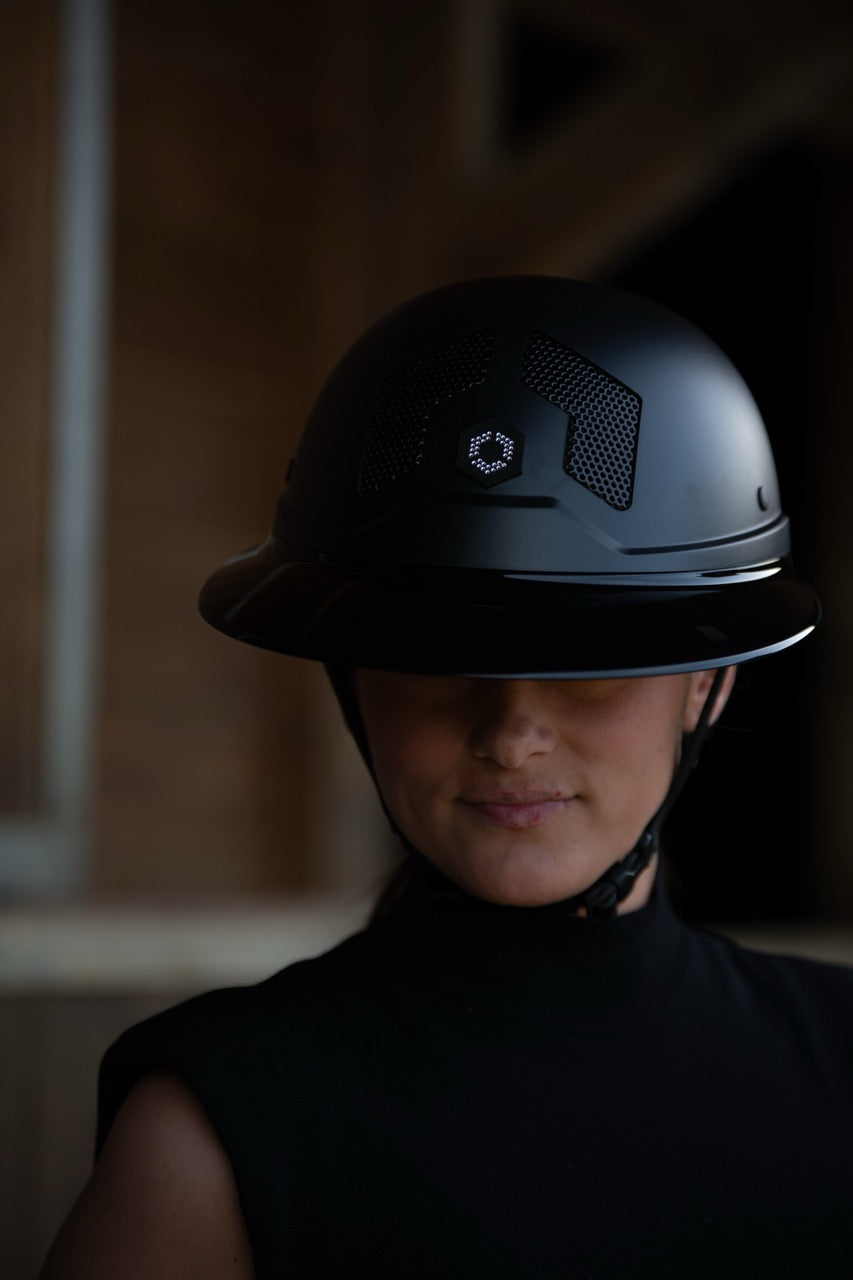 Armet Angel med glossy skjerm
