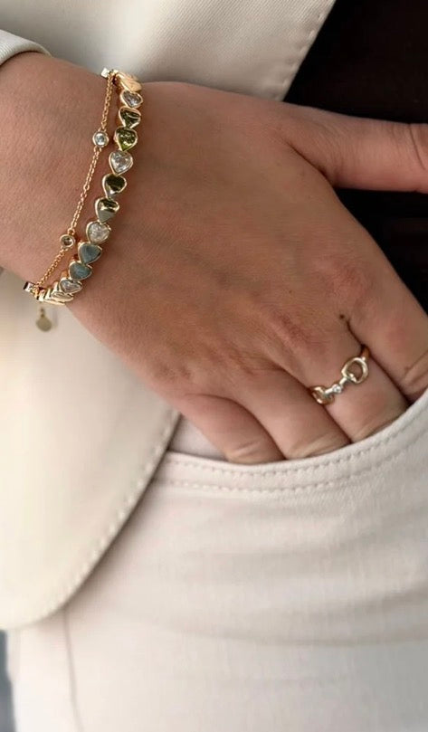 Josefine - Heart Bangle Bracelet Gold