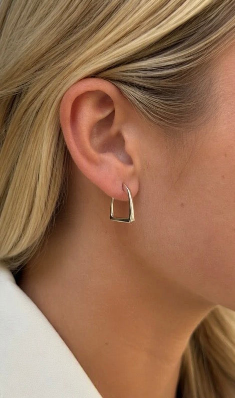 Johanne - Large Stirrup Earrings Gold