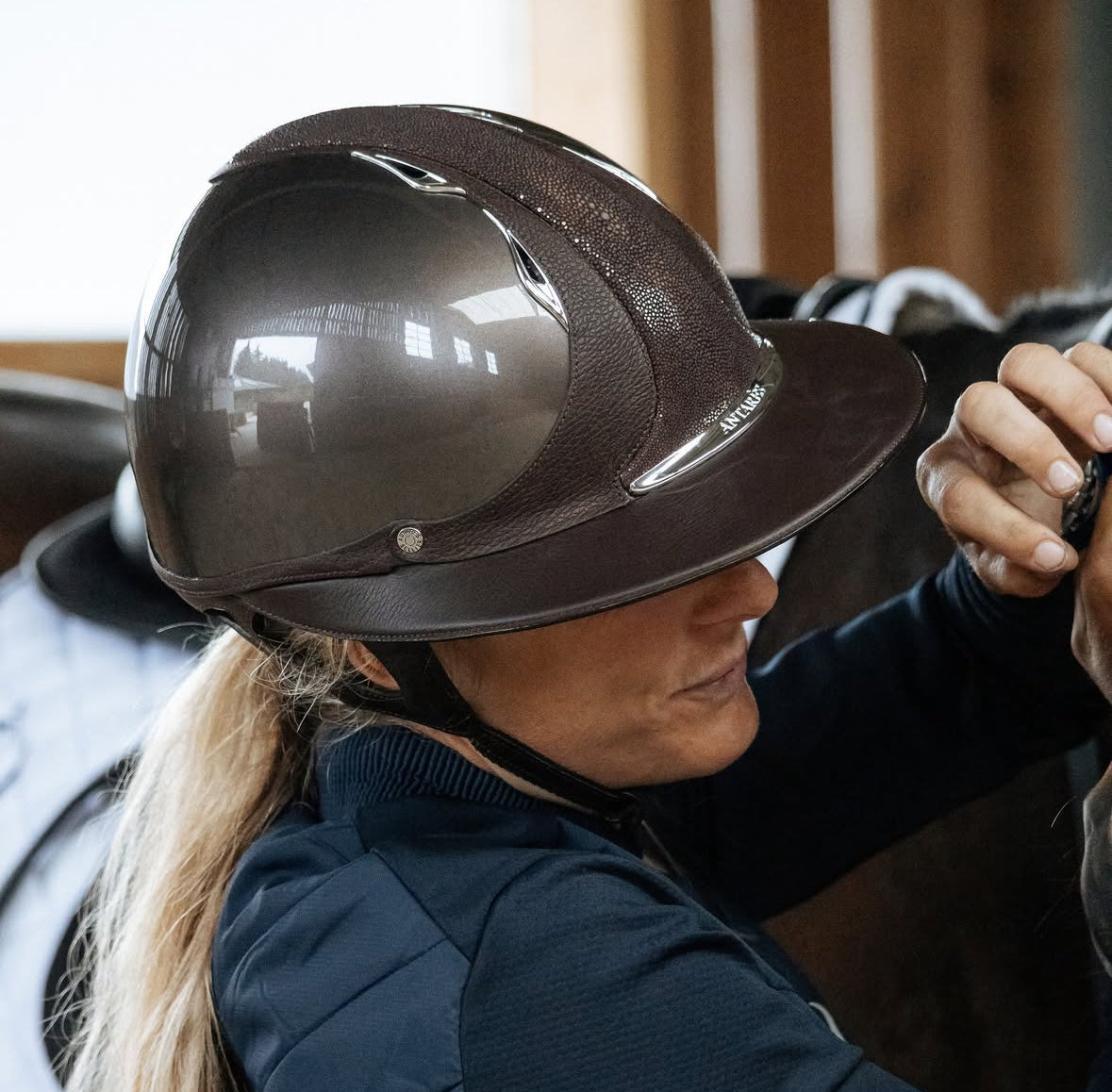 Ridehjelm Premium Eclipse Bison